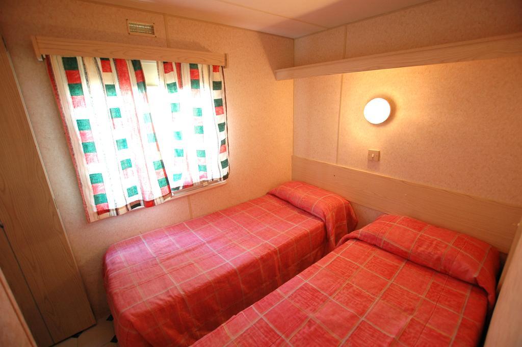 Hotel Camping Europa 2 Capoliveri  Zimmer foto