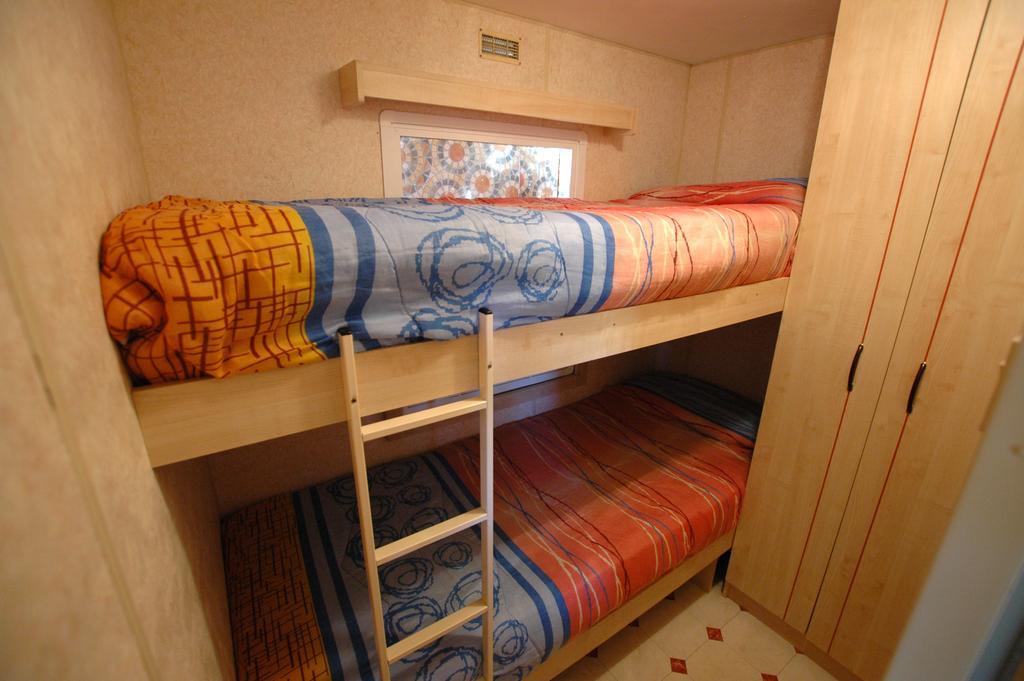 Hotel Camping Europa 2 Capoliveri  Zimmer foto